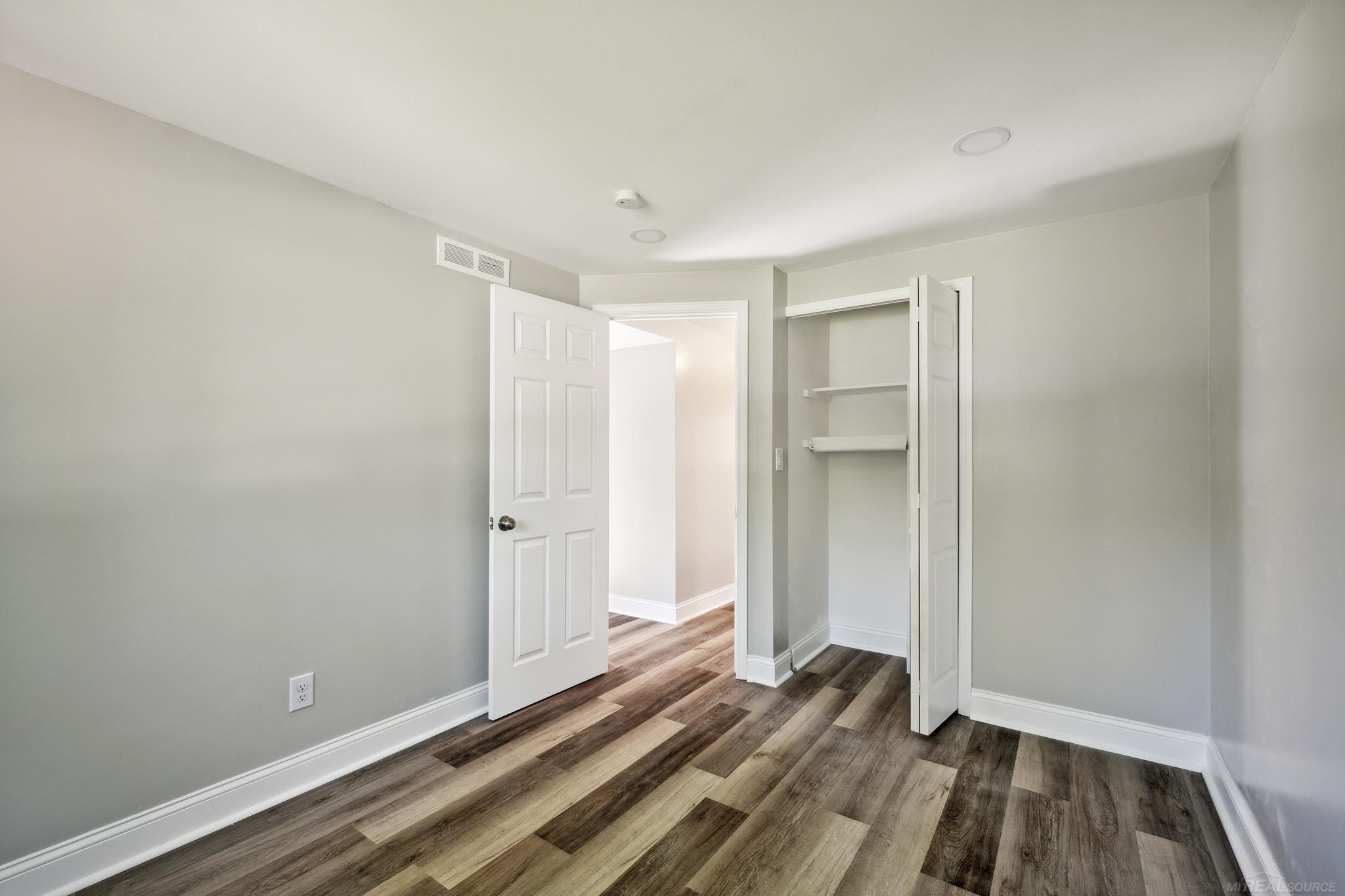 21101 Andover Road Southfield, MI 48076 - Photo 19 of 48 50152053-9d7c25e6-09f9-49ad-9ef3-dfb6a92e03c3.JPG