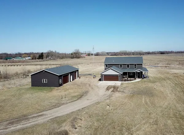 $649,900 | 16335 55th Street Southeast, Kindred, ND 58051