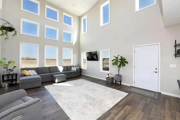 $649,900 | 16335 55th Street Southeast, Kindred, ND 58051