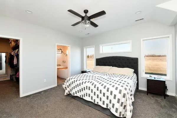 $649,900 | 16335 55th Street Southeast, Kindred, ND 58051