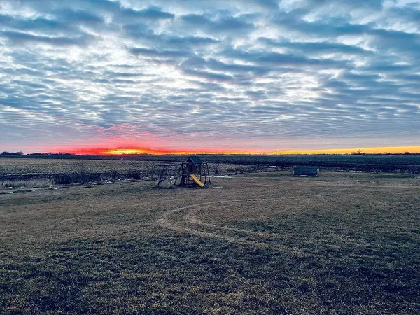 $649,900 | 16335 55th Street Southeast, Kindred, ND 58051