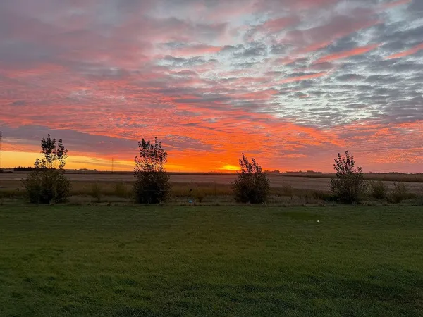 $649,900 | 16335 55th Street Southeast, Kindred, ND 58051