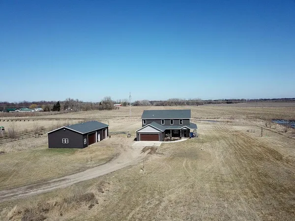 $649,900 | 16335 55th Street Southeast, Kindred, ND 58051