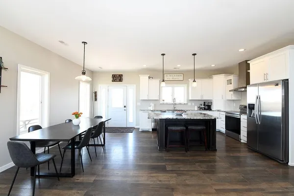 $649,900 | 16335 55th Street Southeast, Kindred, ND 58051