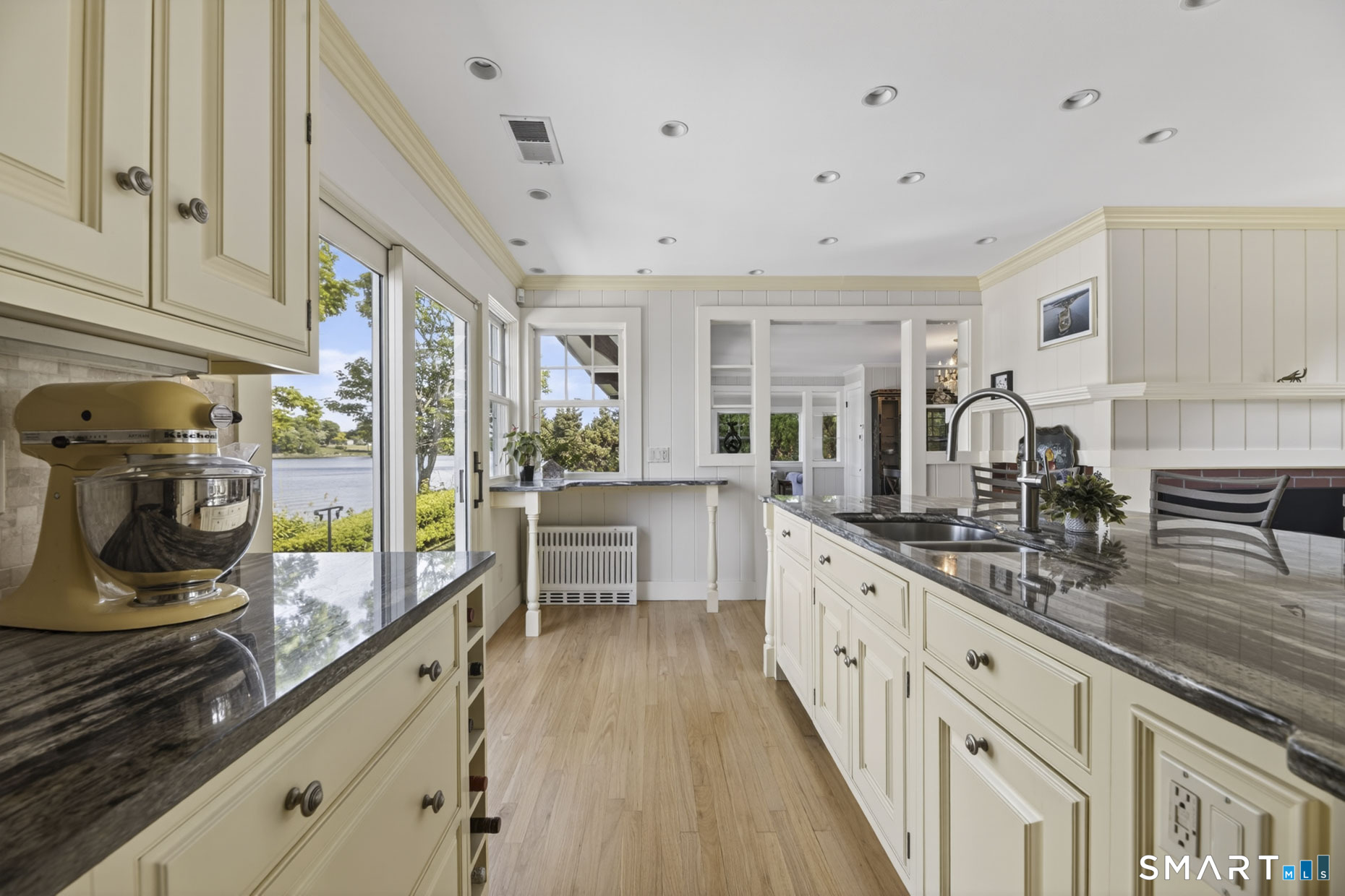 97 River Road Stonington, CT 06379 - Photo 25 of 40