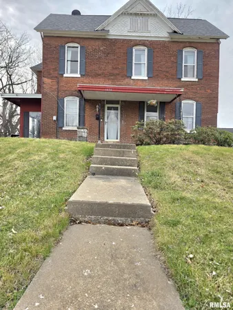 $115,000 | 1434 Monroe Street, Quincy, IL 62301