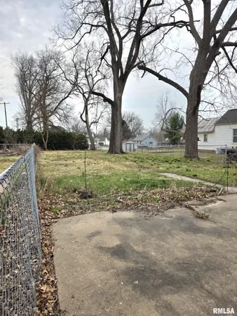 $115,000 | 1434 Monroe Street, Quincy, IL 62301