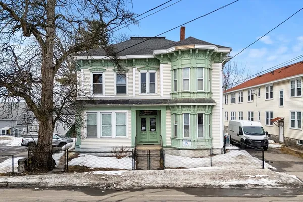 $1,000,000 | 143 Westford Street, Lowell, MA 01851
