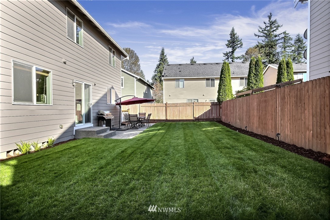 5217 Northeast 11th Street Renton, WA 98059 - Photo 25 of 25 a view of back yard of the house
