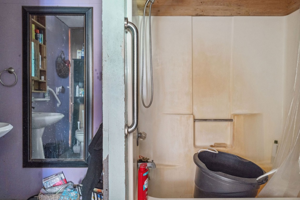 297 Springer Road Binghamton, NY 13904 - Photo 8 of 49