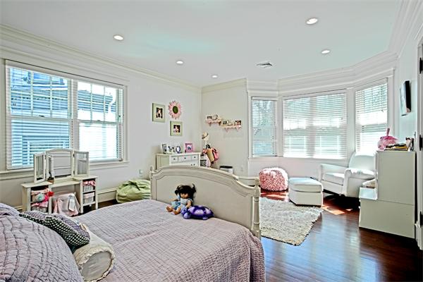 68 Naples Road Brookline, MA 02446 - Photo 16 of 20