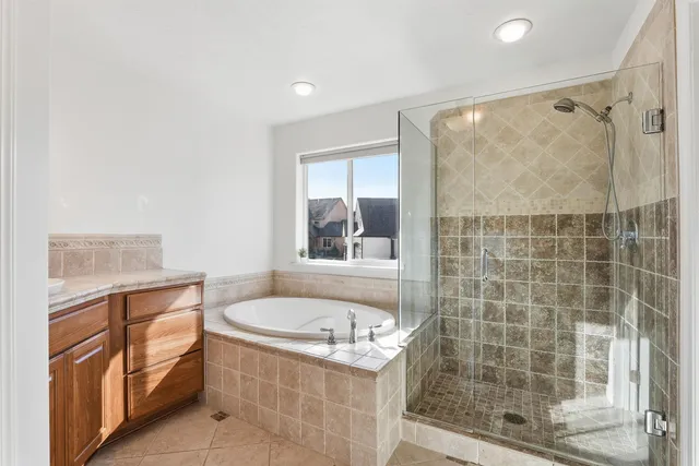 $899,000 | 17211 East Rosemont Lane, Greenacres, WA 99016