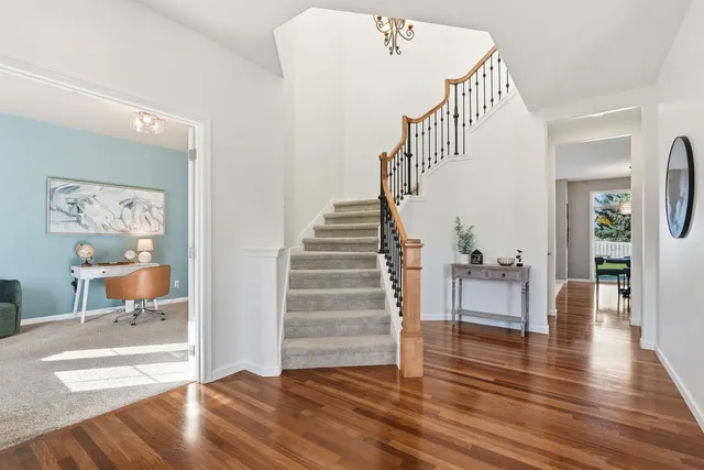 $899,000 | 17211 East Rosemont Lane, Greenacres, WA 99016