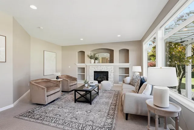 $899,000 | 17211 East Rosemont Lane, Greenacres, WA 99016