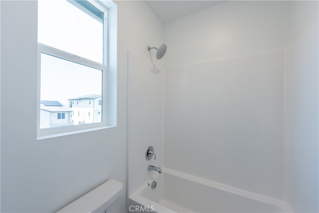 136 Seep Irvine, CA 92618 - Photo 22 of 32