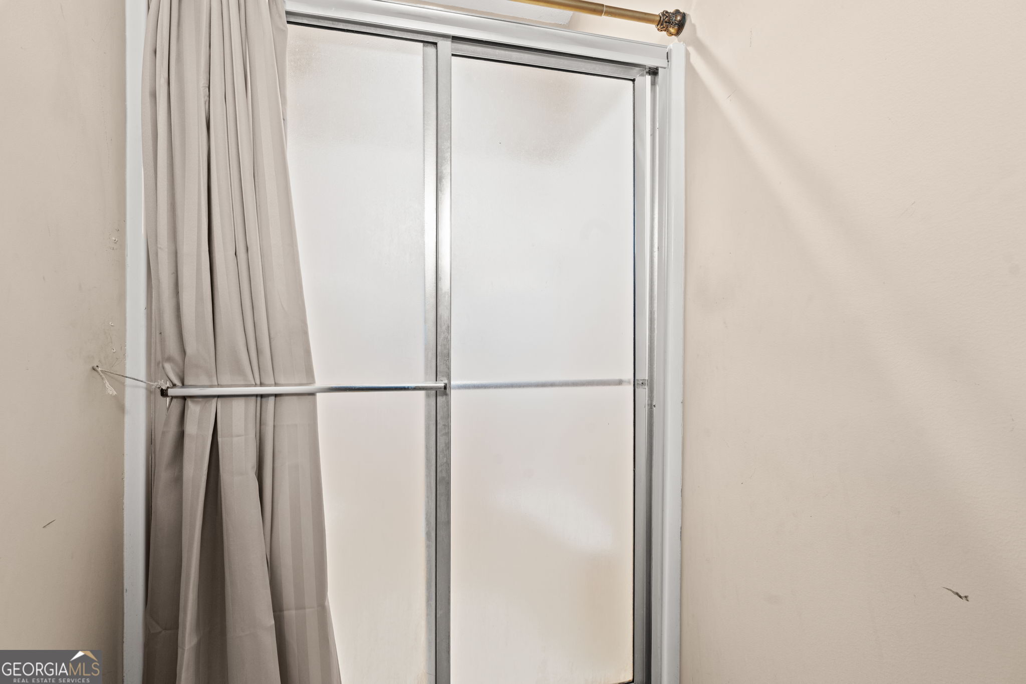 1525 Taylors Mill Road Fort Valley, GA 31030 - Photo 22 of 26 a view of a closet