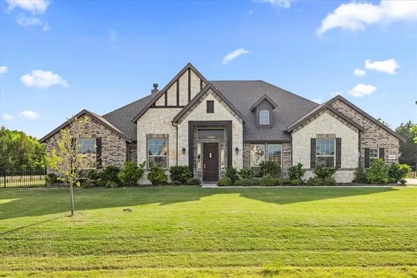 $5,000 | 1600 Lynx Loop, Forney, TX 75126