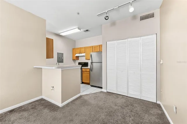 $160,000 | 8917 Lee Vista Boulevard, Unit 2807, Orlando, FL 32829