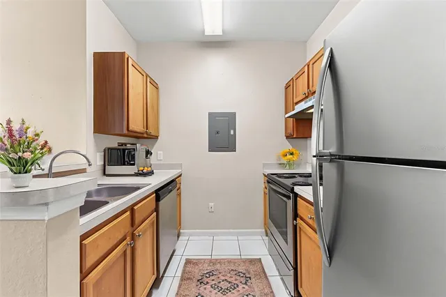 $160,000 | 8917 Lee Vista Boulevard, Unit 2807, Orlando, FL 32829