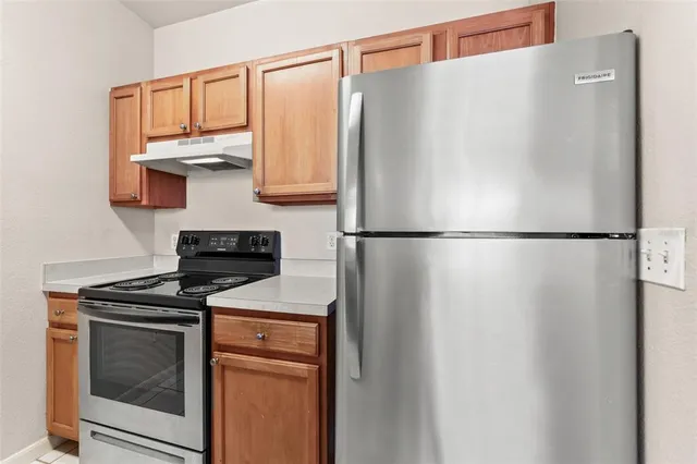 $160,000 | 8917 Lee Vista Boulevard, Unit 2807, Orlando, FL 32829