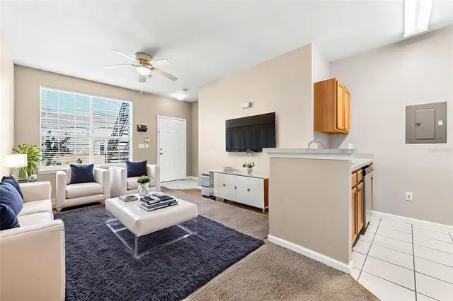 $160,000 | 8917 Lee Vista Boulevard, Unit 2807, Orlando, FL 32829