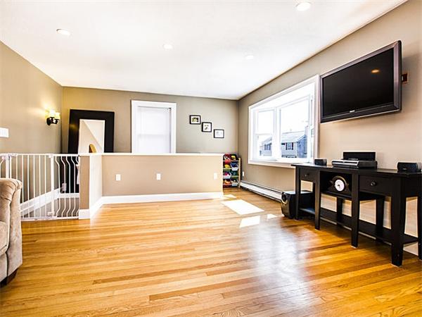 121 Summit Street Waltham, MA 02451 - Photo 9 of 21 Gallery Image 9