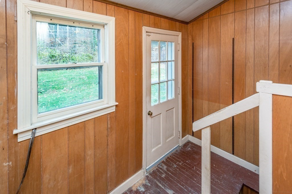 117 Malden Street Worcester, MA 01606 - Photo 14 of 25