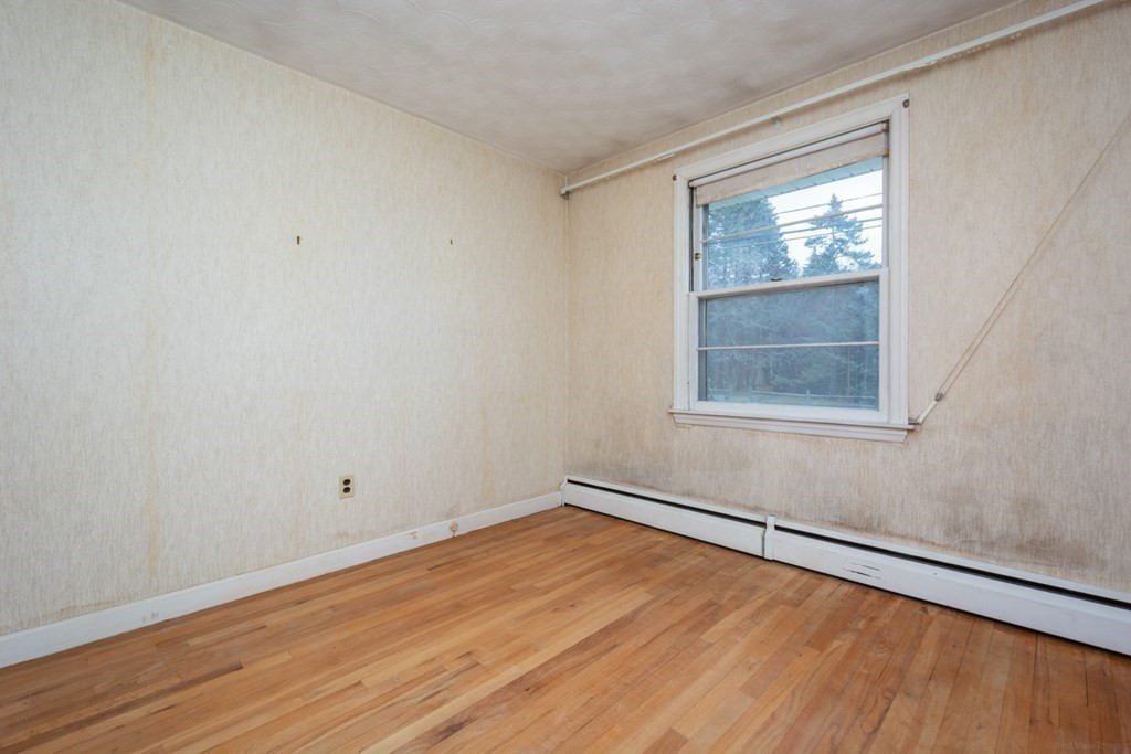 117 Malden Street Worcester, MA 01606 - Photo 15 of 25