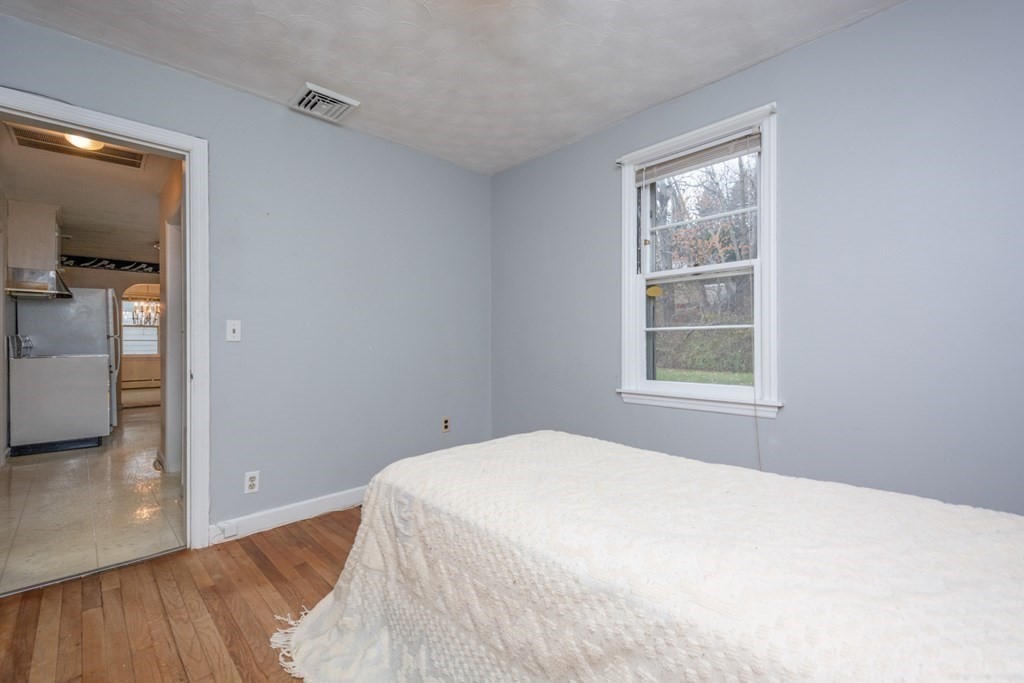 117 Malden Street Worcester, MA 01606 - Photo 19 of 25