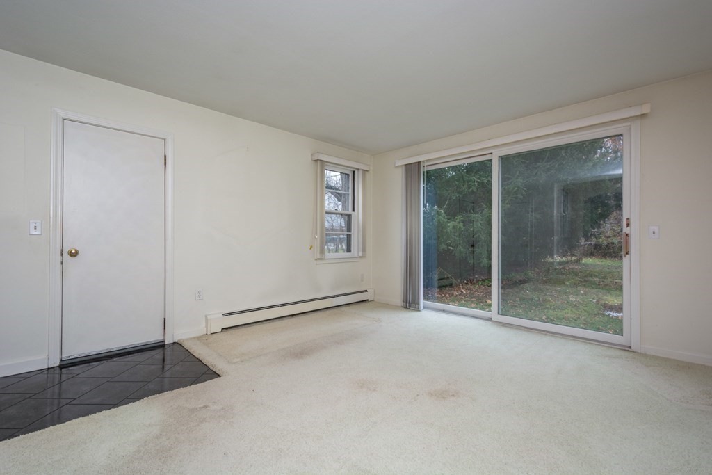 117 Malden Street Worcester, MA 01606 - Photo 9 of 25