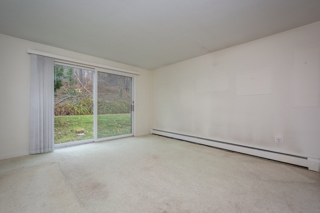 117 Malden Street Worcester, MA 01606 - Photo 10 of 25