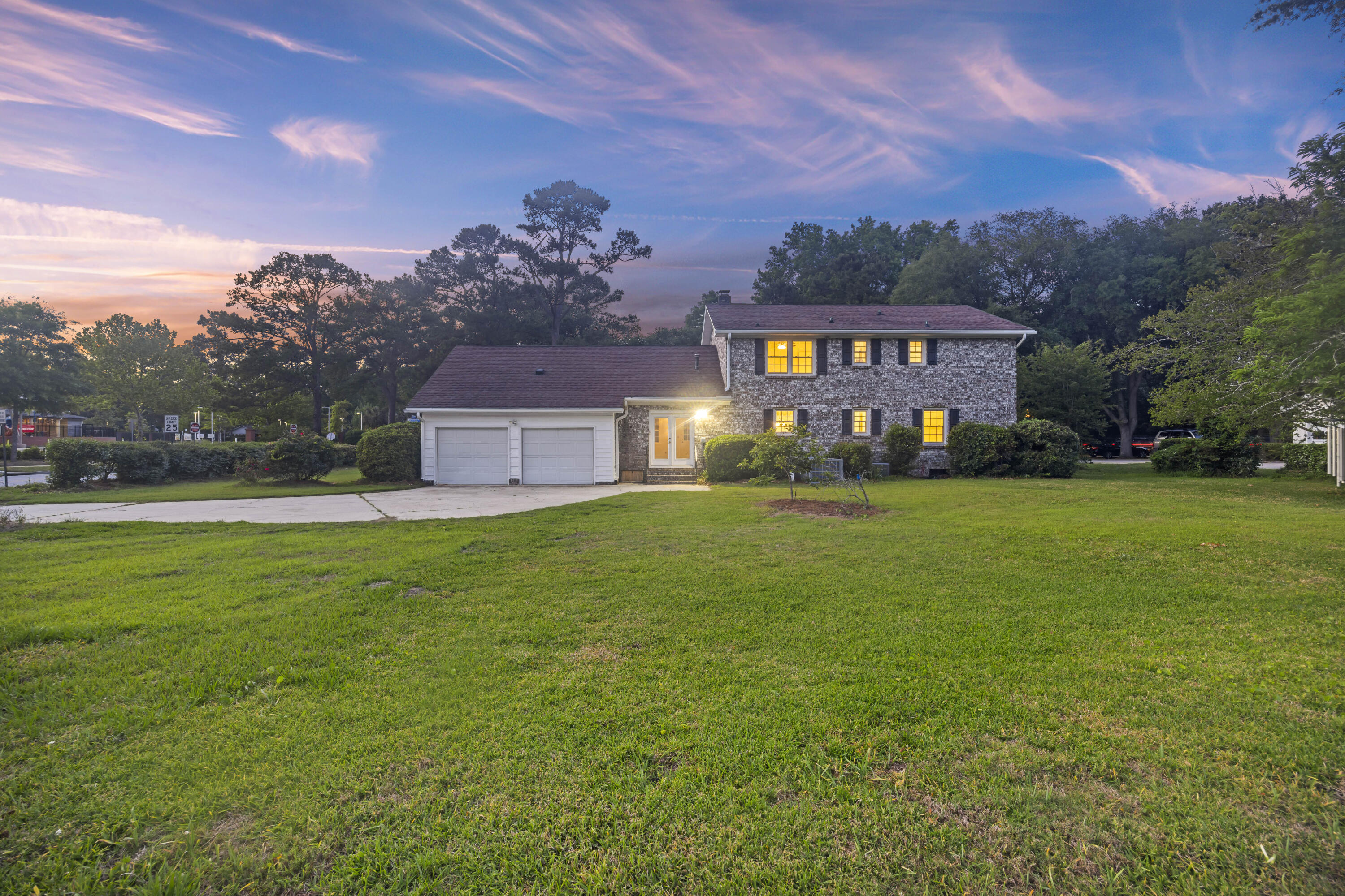 1549 Burningtree Road Charleston, SC 29412 - Photo 3 of 53 243A2255