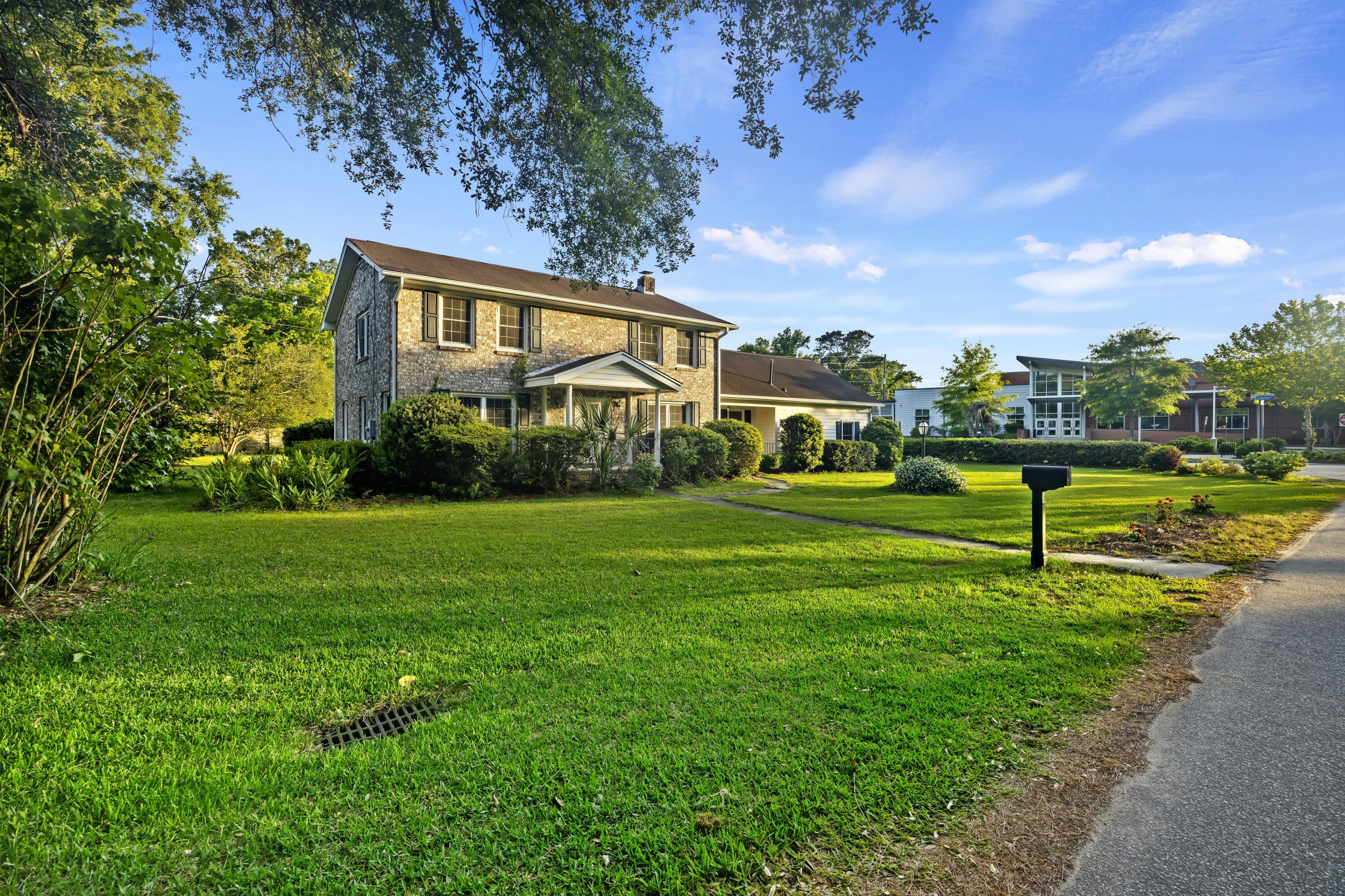 1549 Burningtree Road Charleston, SC 29412 - Photo 7 of 53 243A2165
