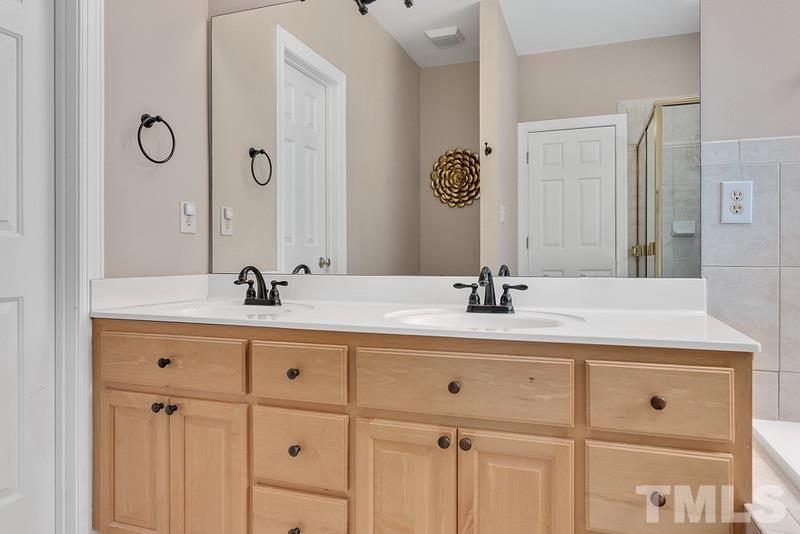 3528 La Costa Way Raleigh, NC 27610 - Photo 18 of 30