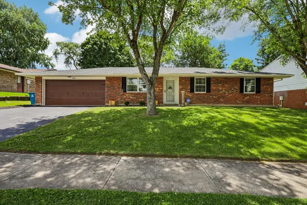 $274,900 | 4916 Arrowview Drive, Huber Heights, OH 45424