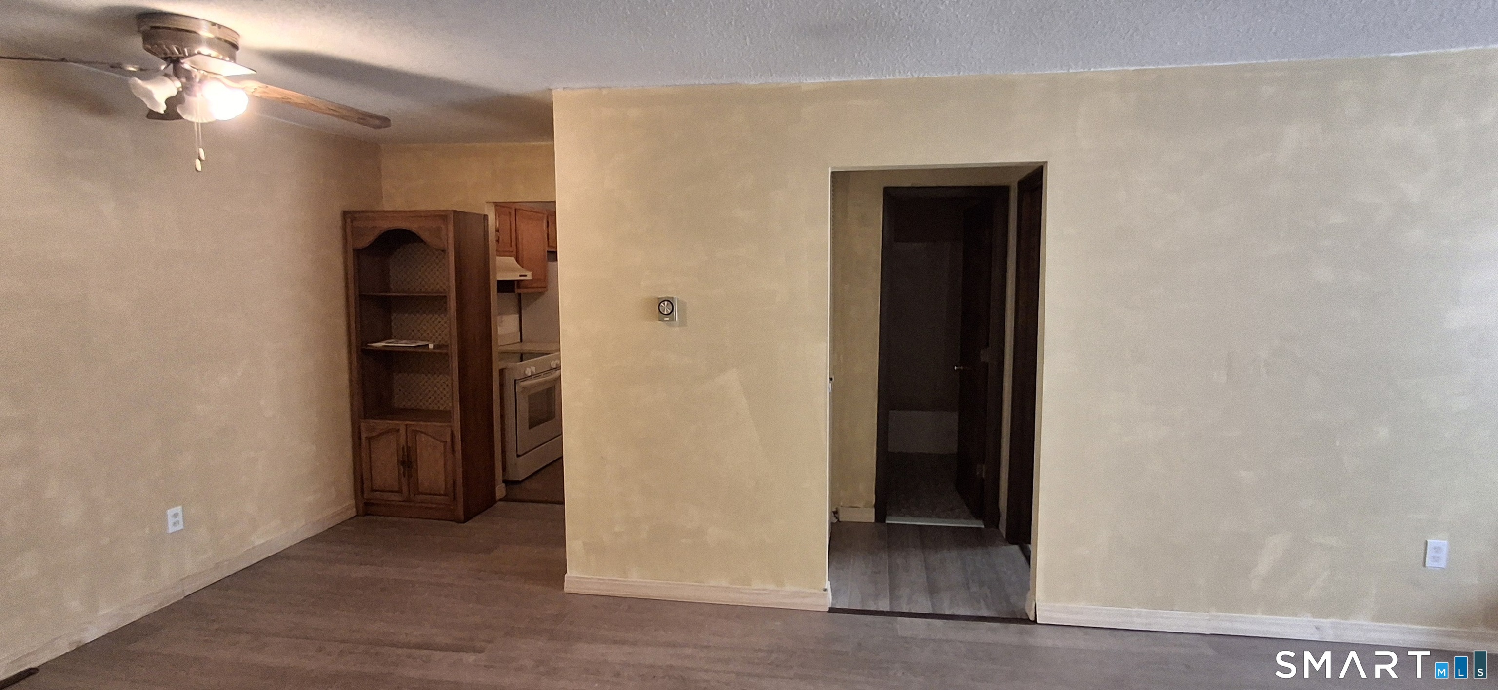 45 Stevens Street, Unit 3L Bridgeport, CT 06606 - Photo 2 of 13