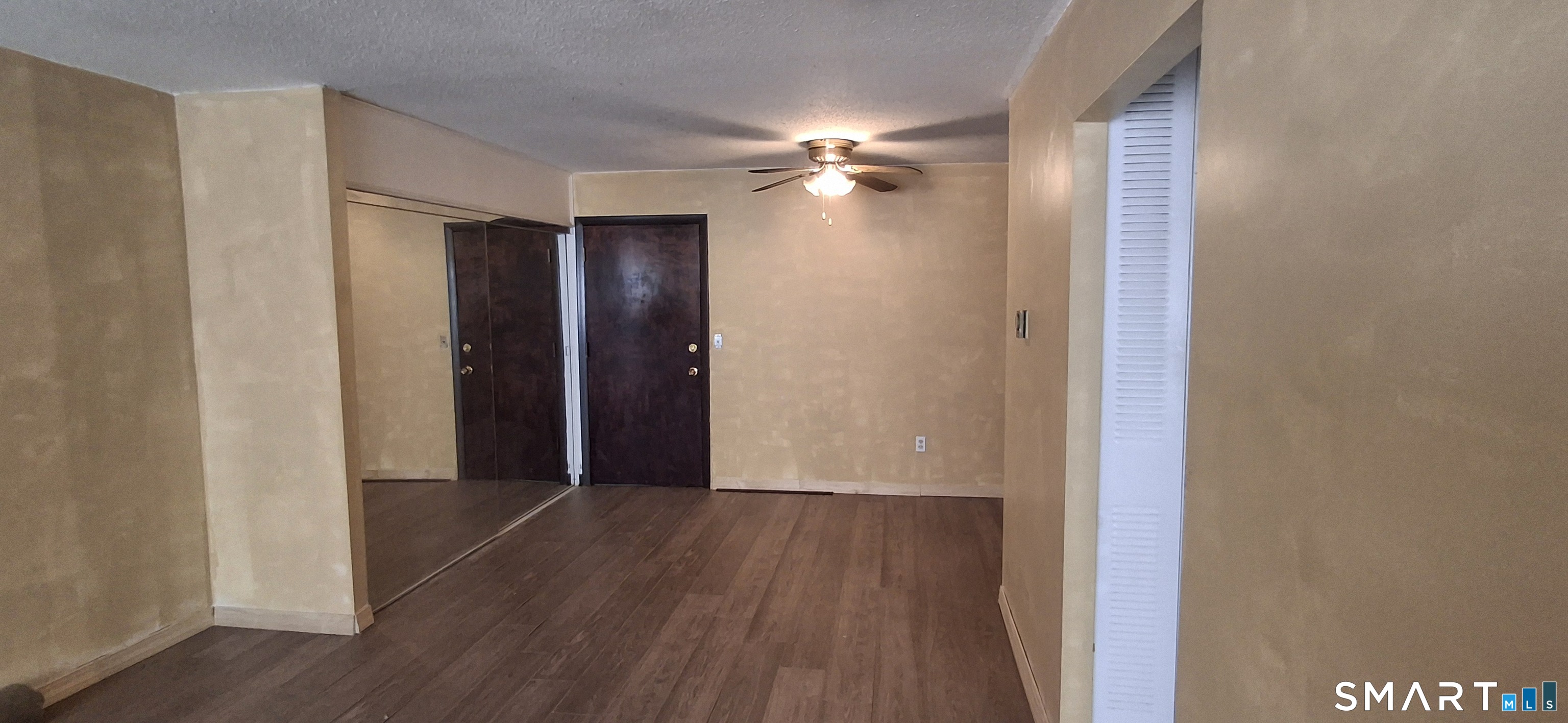 45 Stevens Street, Unit 3L Bridgeport, CT 06606 - Photo 3 of 13