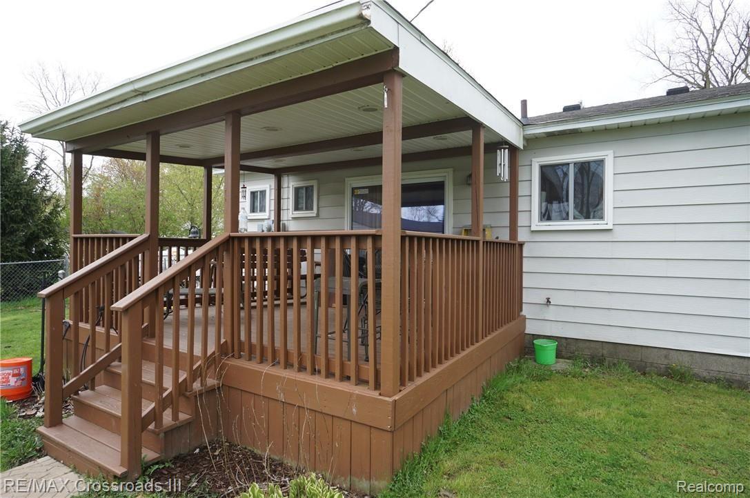 43760 Burtrig Road Belleville, MI 48111 - Photo 2 of 18 DSC00085.JPG