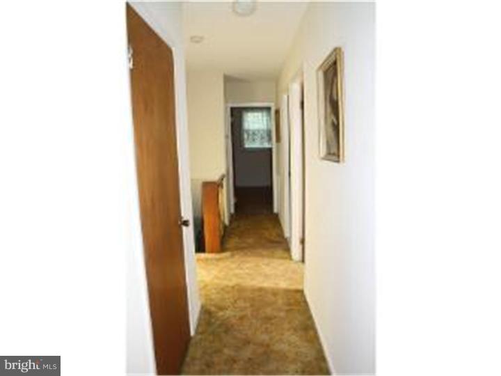 7409 Hill Road Philadelphia, PA 19128 - Photo 8 of 12 Gallery Image 8