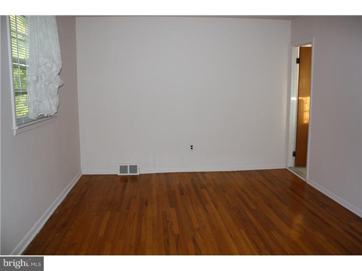 7409 Hill Road Philadelphia, PA 19128 - Photo 10 of 12 Gallery Image 10