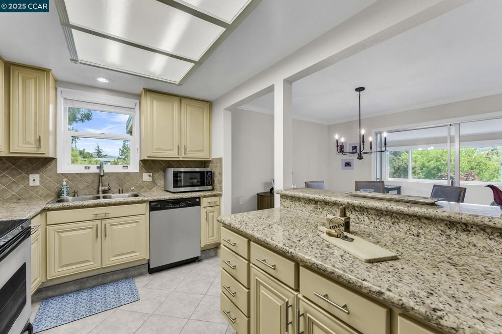 1935-1935 Golden Rain Road, Unit 1 Walnut Creek, CA 94595 - Photo 16 of 46