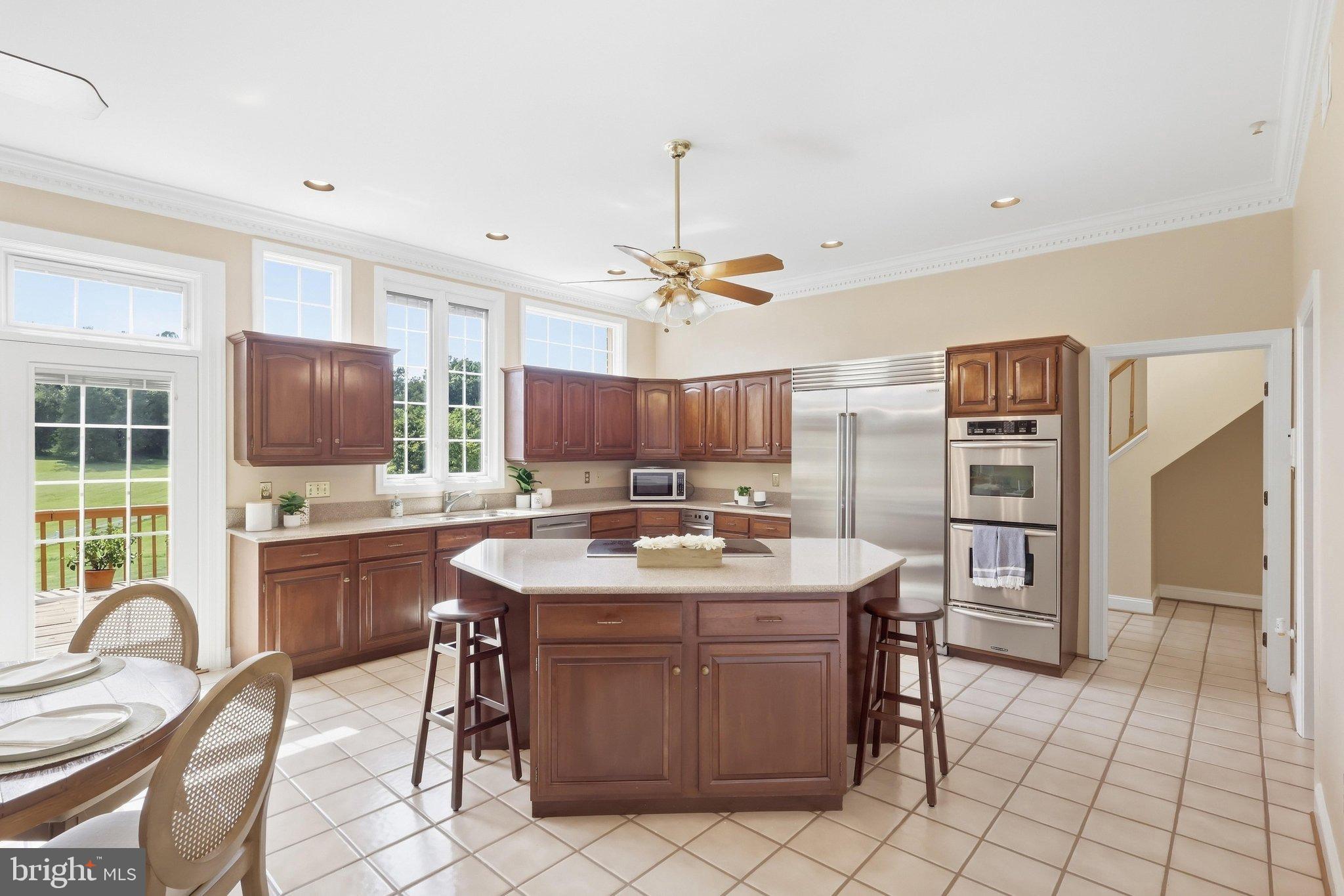 6700 Clifton Road Clifton, VA 20124 - Photo 4 of 125 Chef's Dream Kitchen