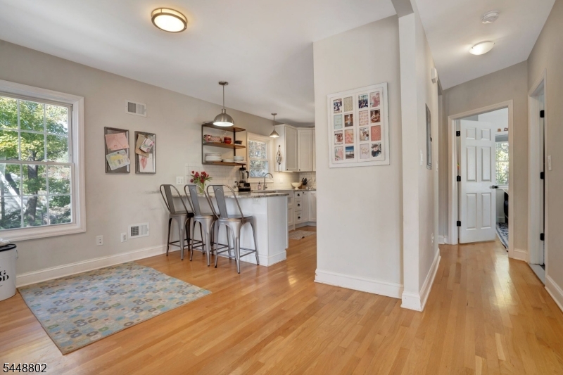 37 Brookfield Road, Unit 2 Montclair, NJ 07043 - Photo 13 of 28