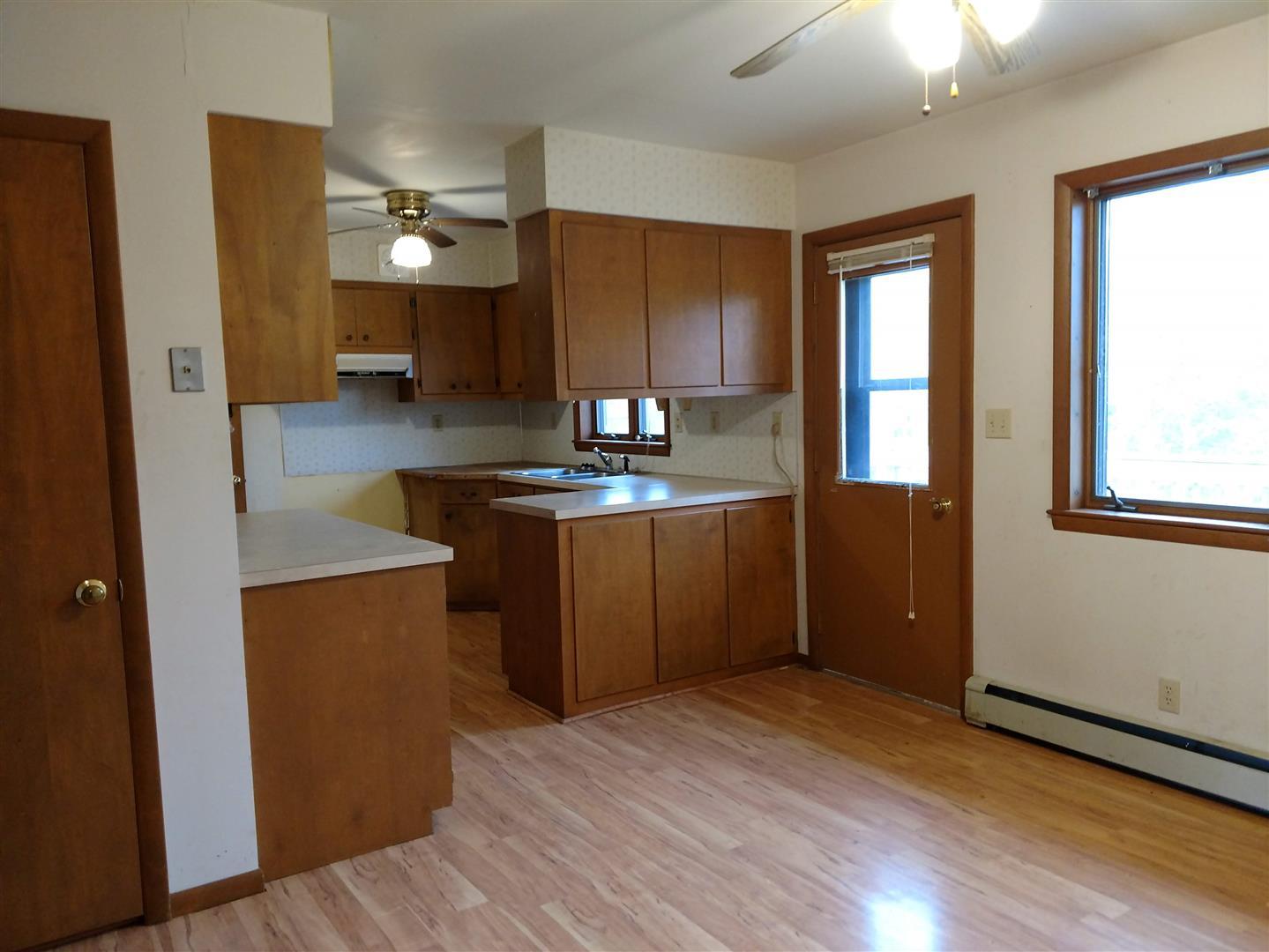 6105 Ridge Road Cheboygan, MI 49721 - Photo 4 of 16 Gallery Image 4