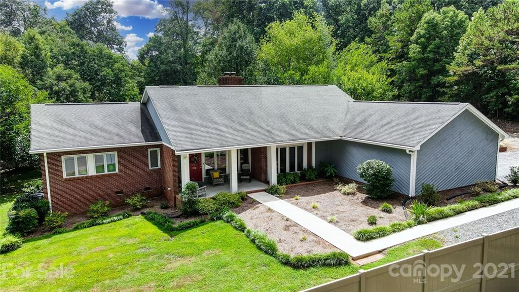 2015 Weddington Road Matthews, NC 28105 - Photo 2 of 47 Gallery Image 2