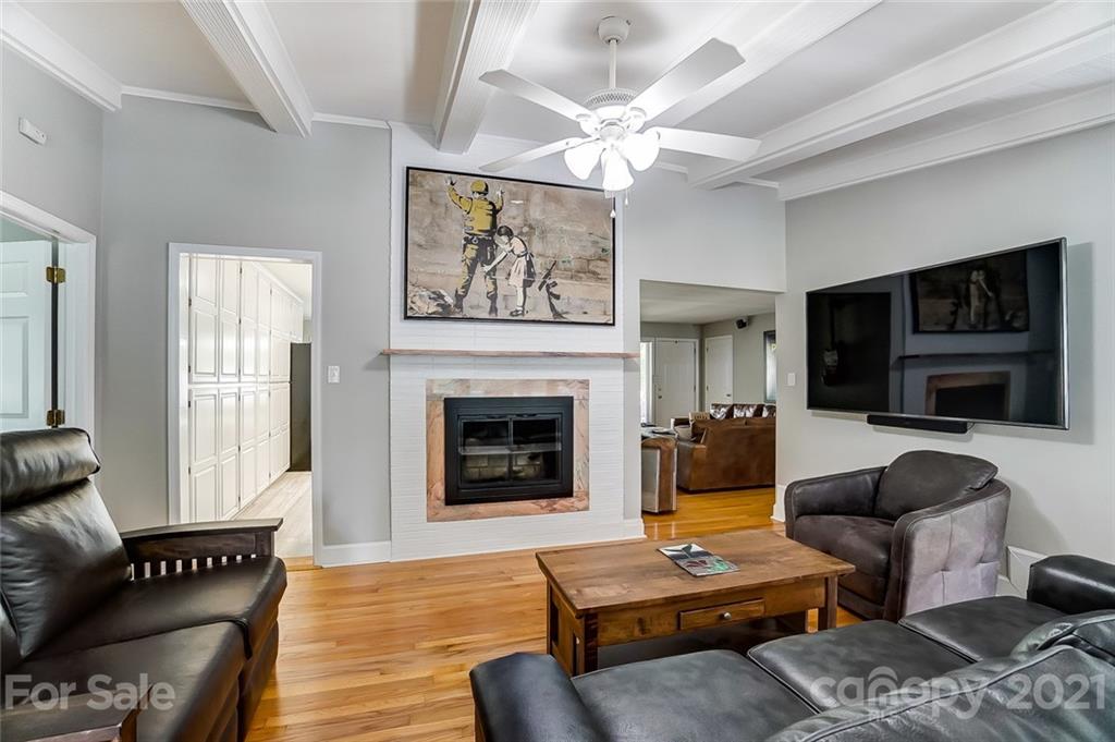 2015 Weddington Road Matthews, NC 28105 - Photo 11 of 47 Gallery Image 11