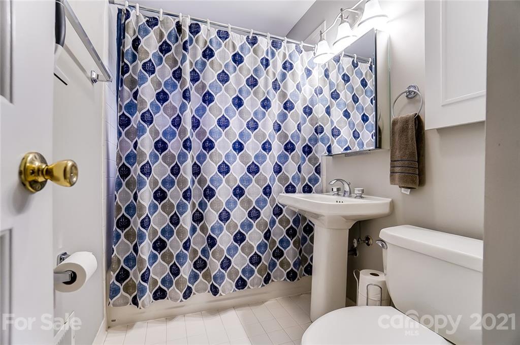 2015 Weddington Road Matthews, NC 28105 - Photo 33 of 47 Gallery Image 33