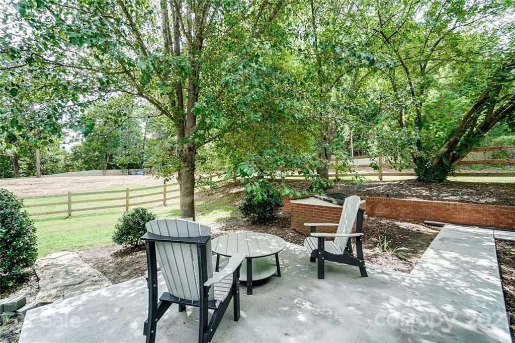 2015 Weddington Road Matthews, NC 28105 - Photo 41 of 47 Gallery Image 41