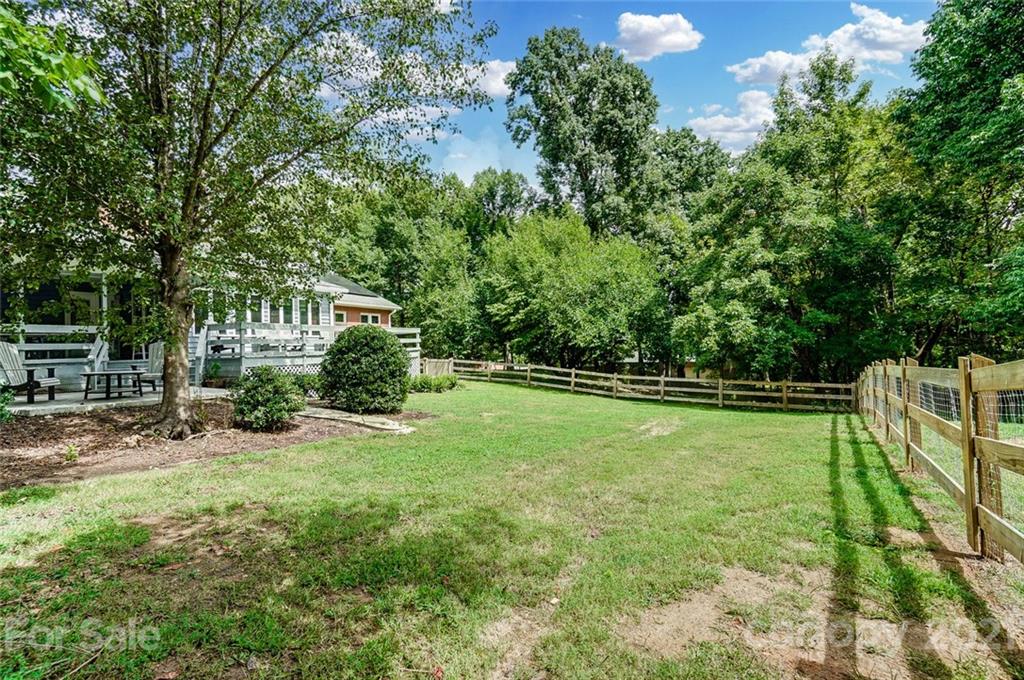 2015 Weddington Road Matthews, NC 28105 - Photo 42 of 47 Gallery Image 42