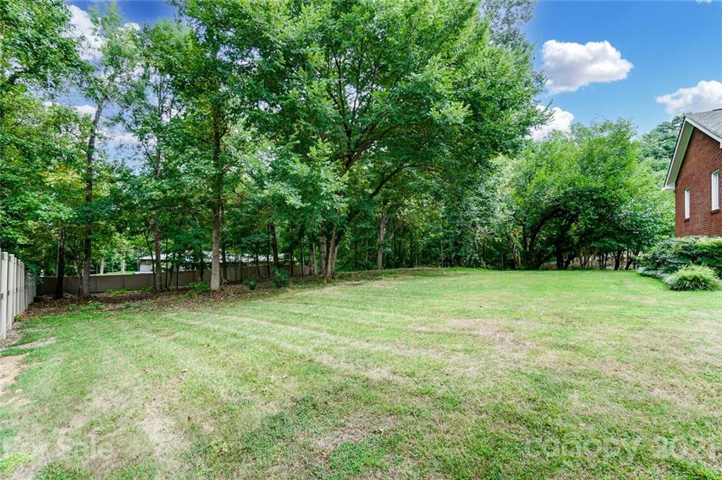 2015 Weddington Road Matthews, NC 28105 - Photo 46 of 47 Gallery Image 46